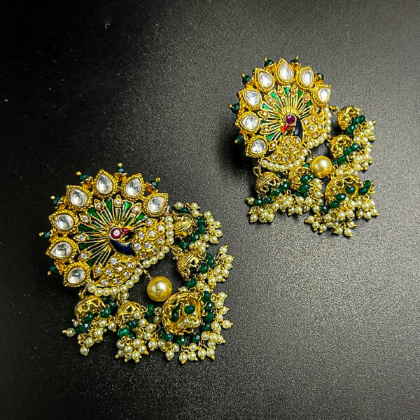 AD+Kundan earrings with green colour (542216)