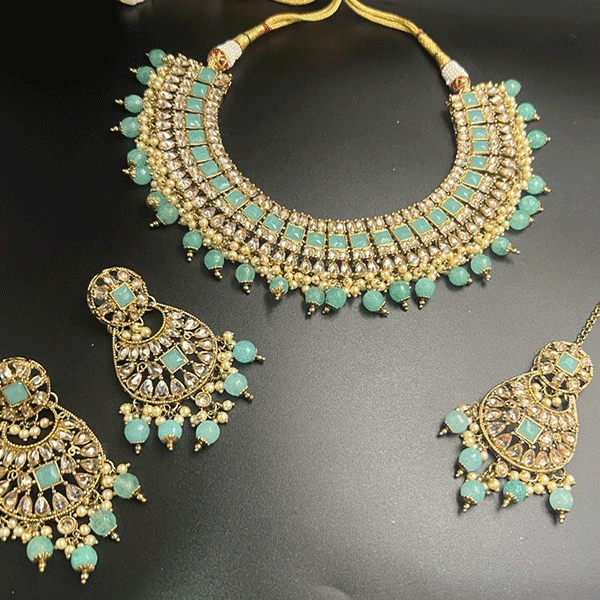 micro necklace set with mang tika (523713)