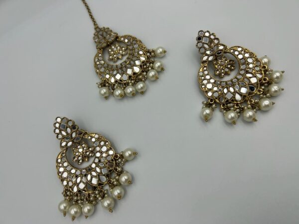 Mirror work earrings (548425)