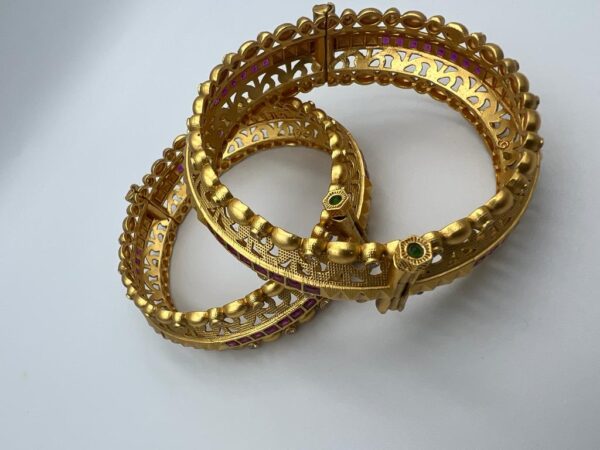 Premium collection Bangles (550491)